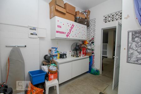 Casa à venda com 590m², 6 quartos e 6 vagasLavanderia