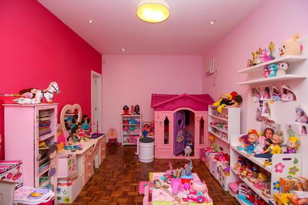 Casa à venda com 590m², 6 quartos e 6 vagasQuarto 4