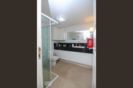 Casa à venda com 590m², 6 quartos e 6 vagasBanheiro