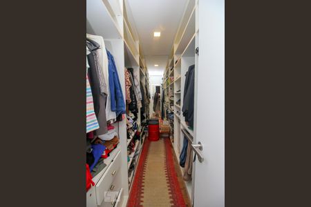 Casa à venda com 590m², 6 quartos e 6 vagasCloset do Quarto