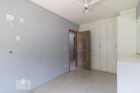 Quarto 1 de apartamento à venda com 2 quartos, 55m² em Santa Cecília, Porto Alegre