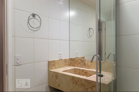 Apartamento à venda com 80m², 3 quartos e 2 vagas Apartamento à venda com 80m², 3 quartos e 2 vagasBanheiro