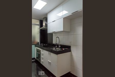 Apartamento à venda com 80m², 3 quartos e 2 vagas Apartamento à venda com 80m², 3 quartos e 2 vagasCozinha