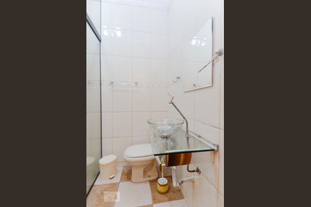 Casa à venda com 350m², 3 quartos e 4 vagasBanheiro Com Sauna