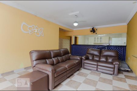 Casa à venda com 350m², 3 quartos e 4 vagasSalão de Festas - Churrasqueira