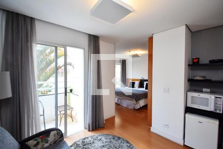 Sala de kitnet/studio para alugar com 1 quarto, 27m² em Paraíso, São Paulo