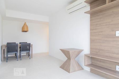 Apartamento à venda com 67m², 2 quartos e 1 vagaSala