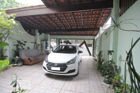 Casa à venda com 230m², 3 quartos e 2 vagas Casa à venda com 230m², 3 quartos e 2 vagasGaragem