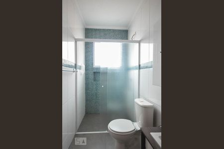 Casa à venda com 170m², 3 quartos e 2 vagasBanheiro