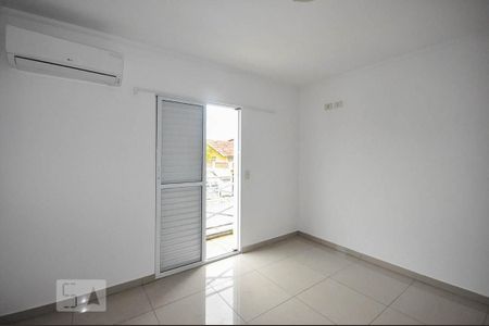 Casa à venda com 170m², 3 quartos e 2 vagasSuíte