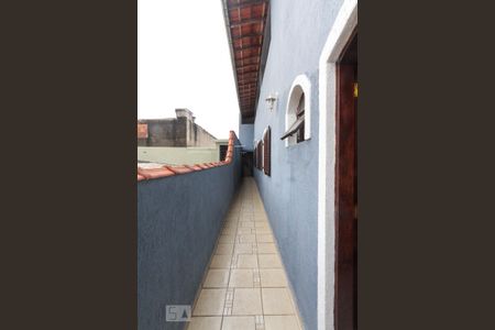 Casa à venda com 200m², 3 quartos e 2 vagas Casa à venda com 200m², 3 quartos e 2 vagascorredor externo