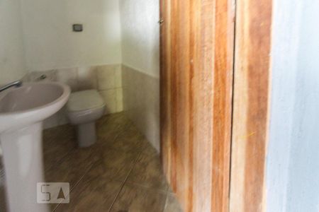 Casa à venda com 200m², 3 quartos e 2 vagas Casa à venda com 200m², 3 quartos e 2 vagasescritório