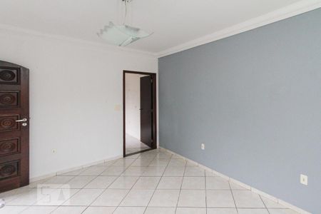 Sala de casa à venda com 3 quartos, 200m² em Jardim Santa Terezinha (zona Leste), São Paulo