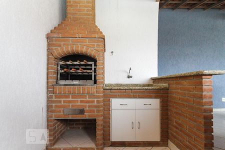 Casa à venda com 200m², 3 quartos e 2 vagas Casa à venda com 200m², 3 quartos e 2 vagasChurrasqueira