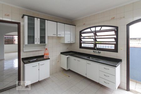 Casa à venda com 200m², 3 quartos e 2 vagas Casa à venda com 200m², 3 quartos e 2 vagasCozinha