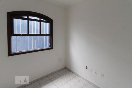 Casa à venda com 200m², 3 quartos e 2 vagas Casa à venda com 200m², 3 quartos e 2 vagasQuarto