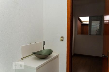 Casa à venda com 400m², 3 quartos e 4 vagasBanheiro do Quarto 2rto 2