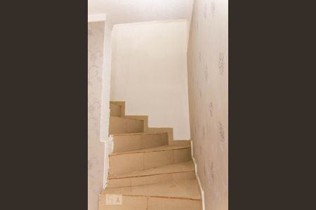 Casa à venda com 400m², 3 quartos e 4 vagasEscada do Quarto de Serviço