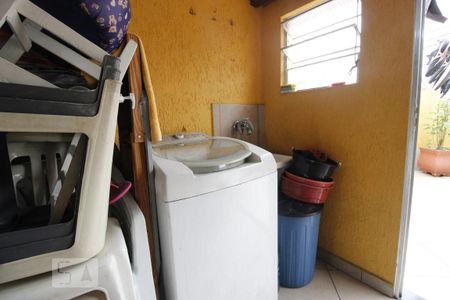 Casa à venda com 102m², 2 quartos e 4 vagasÁrea de Serviço e despensa