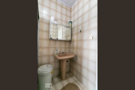 Casa à venda com 100m², 3 quartos e 1 vagaBanheiro 1