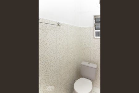 Banheiro de casa para alugar com 1 quarto, 52m² em Jardim São Sebastião, São Paulo