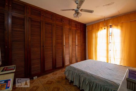 Casa para alugar com 271m², 3 quartos e 6 vagasQuarto 2