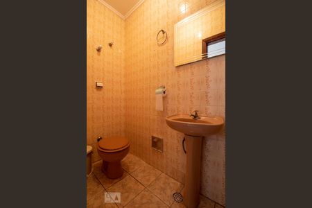 Casa para alugar com 271m², 3 quartos e 6 vagasLavabo