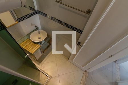 Apartamento para alugar com 75m², 3 quartos e 1 vaga Apartamento para alugar com 75m², 3 quartos e 1 vagaBanheiro