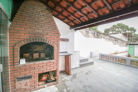 Casa à venda com 121m², 2 quartos e 2 vagas Casa à venda com 121m², 2 quartos e 2 vagasChurrasqueira