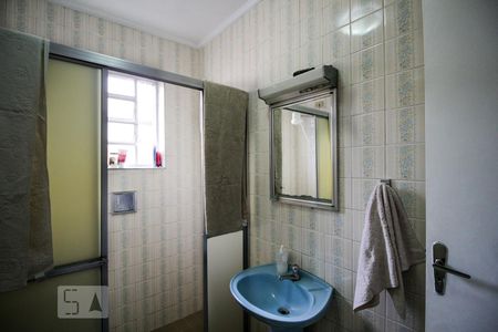 Casa à venda com 121m², 2 quartos e 2 vagas Casa à venda com 121m², 2 quartos e 2 vagasBanheiro