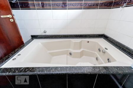 Casa à venda com 625m², 21 quartos e 2 vagasBanheiro da Suíte 1