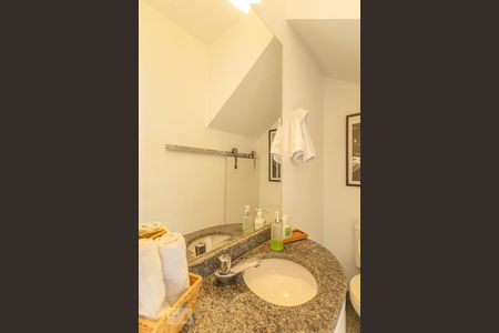 Apartamento à venda com 120m², 2 quartos e 2 vagasLavabo