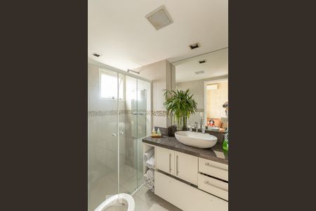 Apartamento à venda com 120m², 2 quartos e 2 vagasBanheiro Suíte 1