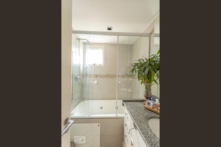 Apartamento à venda com 120m², 2 quartos e 2 vagasBanheiro Suíte 2