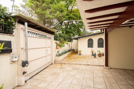 Fachada de casa à venda com 3 quartos, 140m² em Jardim Consórcio, São Paulo