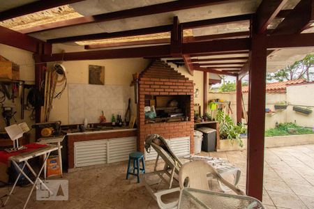 Garagem de casa à venda com 3 quartos, 140m² em Jardim Consórcio, São Paulo