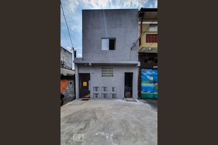 Casa de condomínio para alugar com 27m², 1 quarto e sem vagaFachada