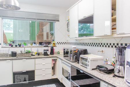 Casa à venda com 180m², 4 quartos e 3 vagasCozinha