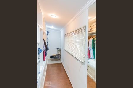 Casa à venda com 180m², 4 quartos e 3 vagasCloset