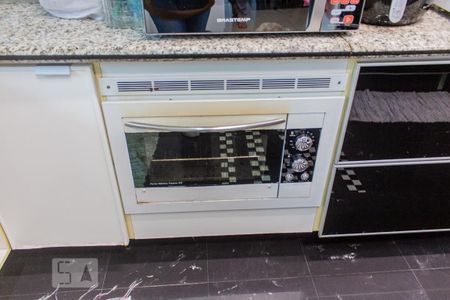 Casa à venda com 180m², 4 quartos e 3 vagasForno