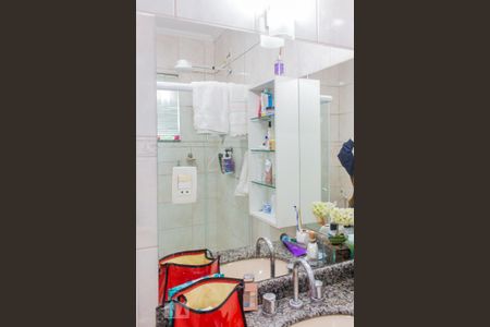 Casa à venda com 180m², 4 quartos e 3 vagasEspelho