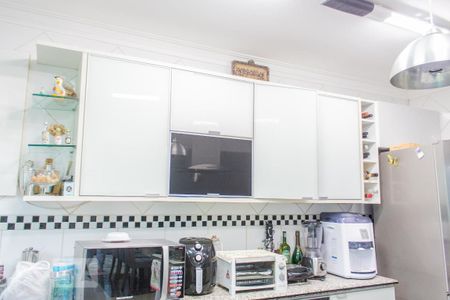 Casa à venda com 180m², 4 quartos e 3 vagasArmário