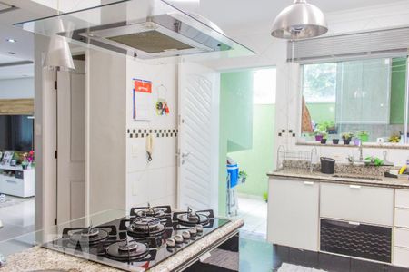 Casa à venda com 180m², 4 quartos e 3 vagasCozinha