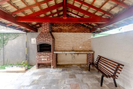 Apartamento à venda com 130m², 2 quartos e 1 vaga Apartamento à venda com 130m², 2 quartos e 1 vagaÁrea comum - Churrasqueira