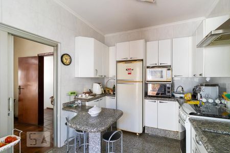 Casa para alugar com 273m², 3 quartos e 5 vagasCozinha