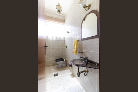 Casa para alugar com 273m², 3 quartos e 5 vagasLavabo