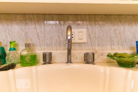 Casa para alugar com 273m², 3 quartos e 5 vagasBanheiro da suíte