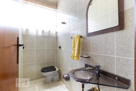 Casa para alugar com 273m², 3 quartos e 5 vagasLavabo