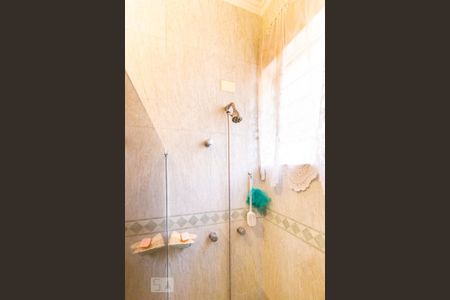 Casa para alugar com 273m², 3 quartos e 5 vagasBanheiro da suíte