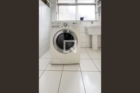 Apartamento à venda com 106m², 3 quartos e 1 vagaÁrea de Serviço